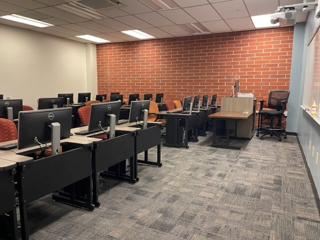 Library Computer Lab 130